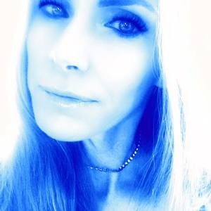 Meet your Posher, Mia